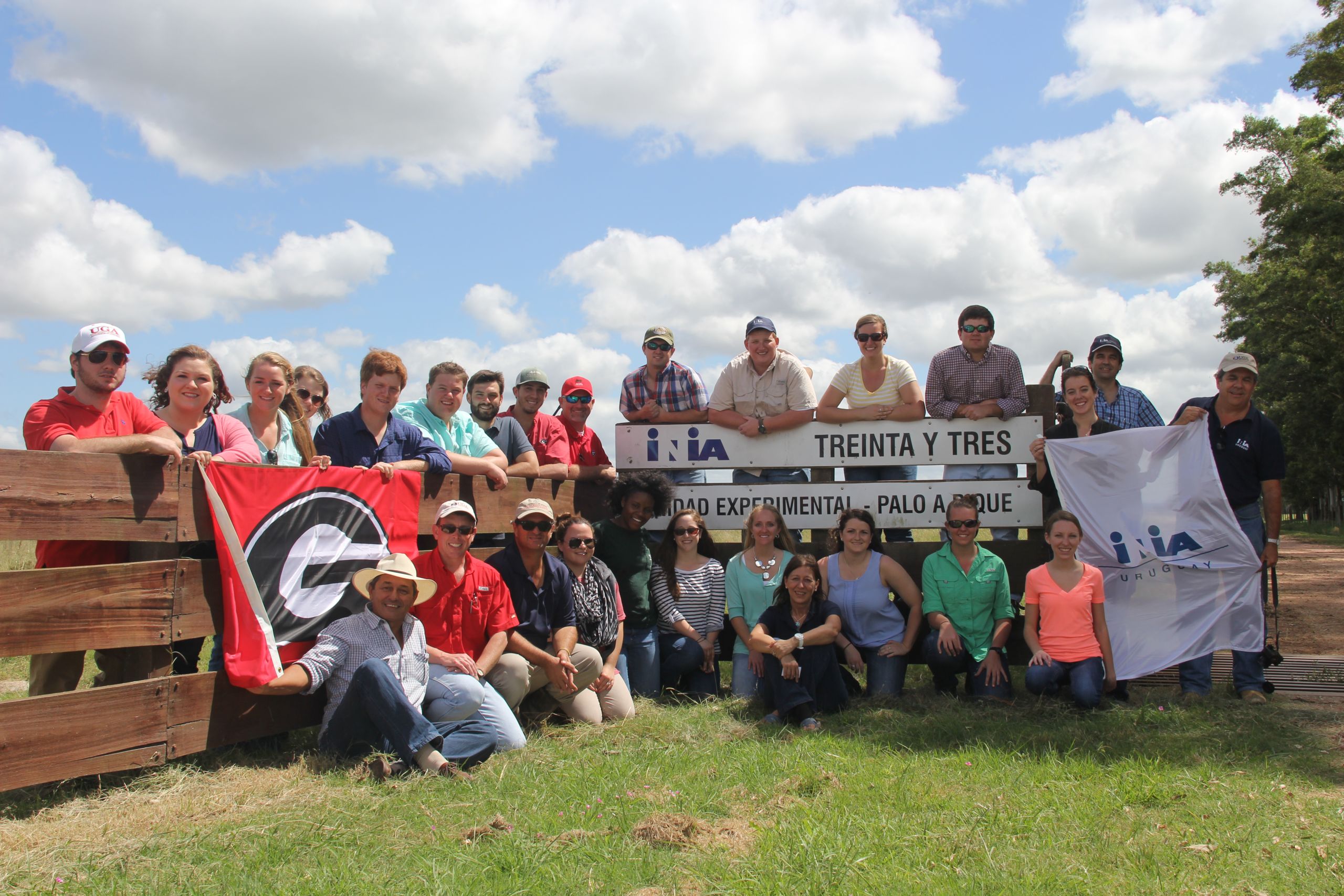 Students pose for a photo at the INIA Unidad Experimental Palo a Pique in Uruguay